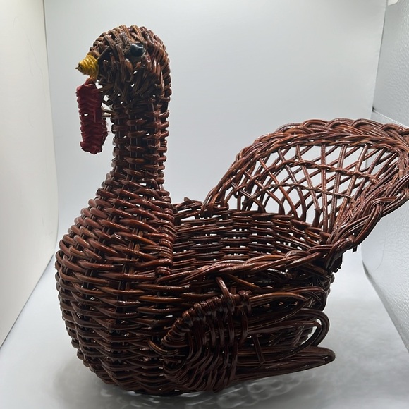 Wicker Turkey friend 🦃. Cute basket - Picture 3 of 9